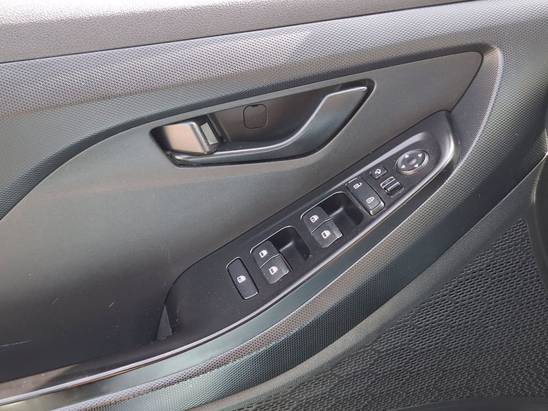 Hyundai CRETA SU2I CVT 1.5AUT 2024 - Imagen 19 de 20