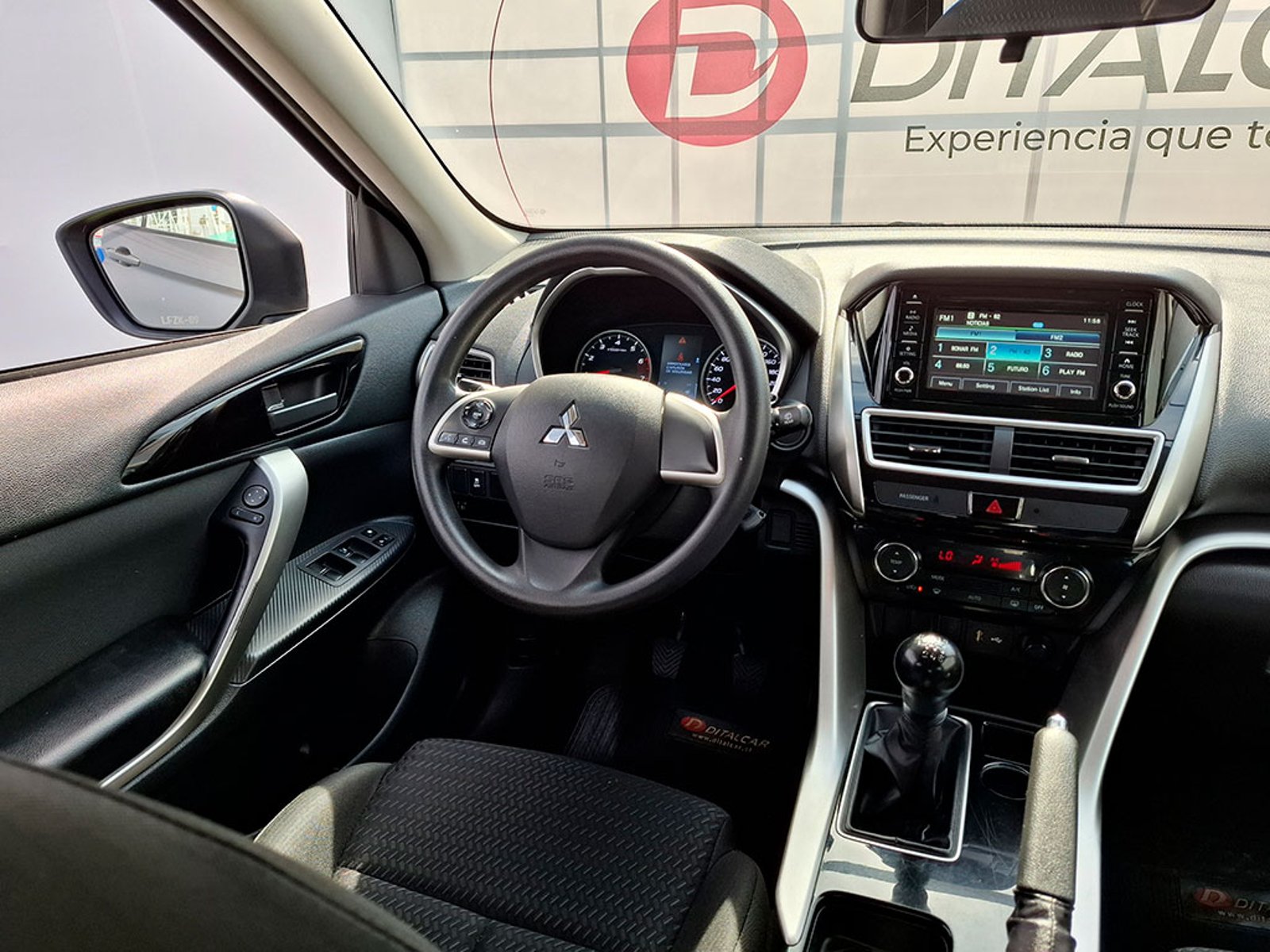Mitsubishi ECLIPSE CROSS RX 1.5 2019 - Imagen 12 de 20