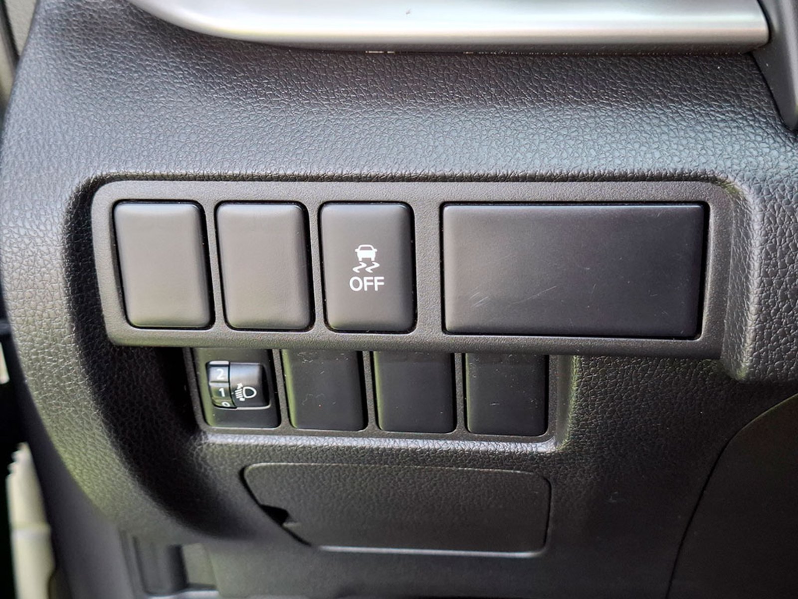 Mitsubishi ECLIPSE CROSS RX 1.5 2019 - Imagen 9 de 20