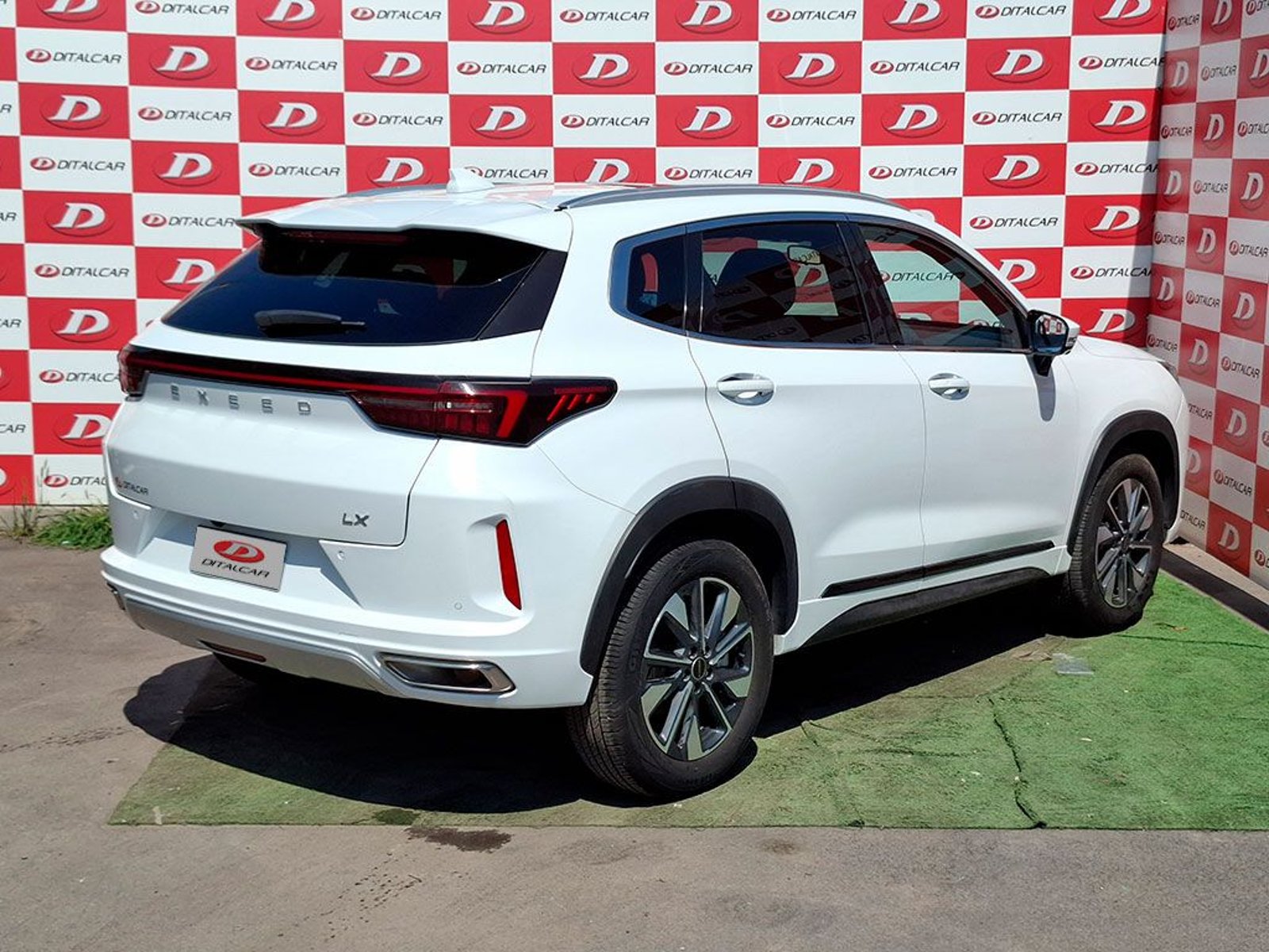Exeed LX 1.5T CVT ADVANCED 2024 - Imagen 18 de 20