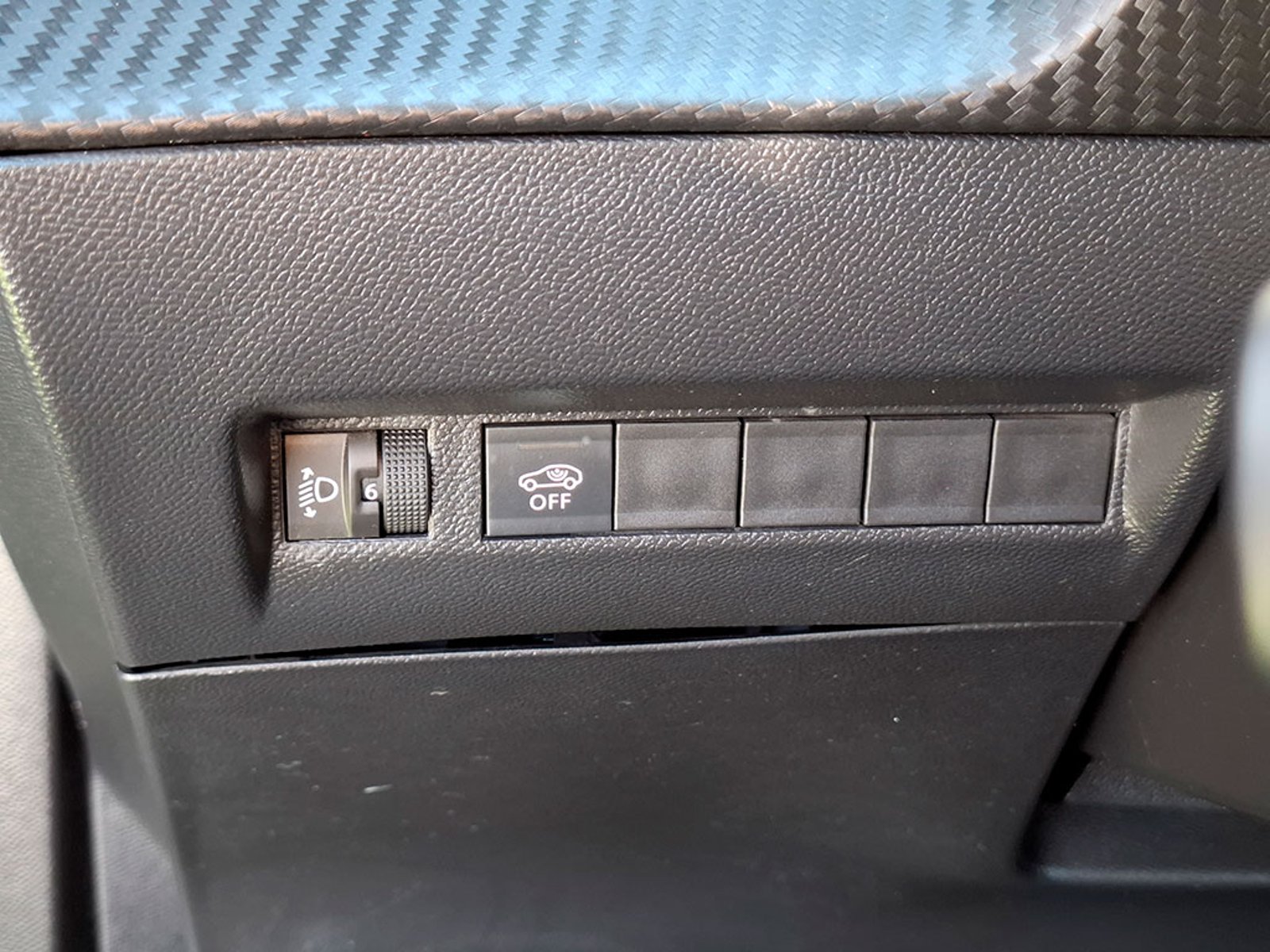 Peugeot 2008 PURETECH 1.2 MT 2019 - Imagen 16 de 20
