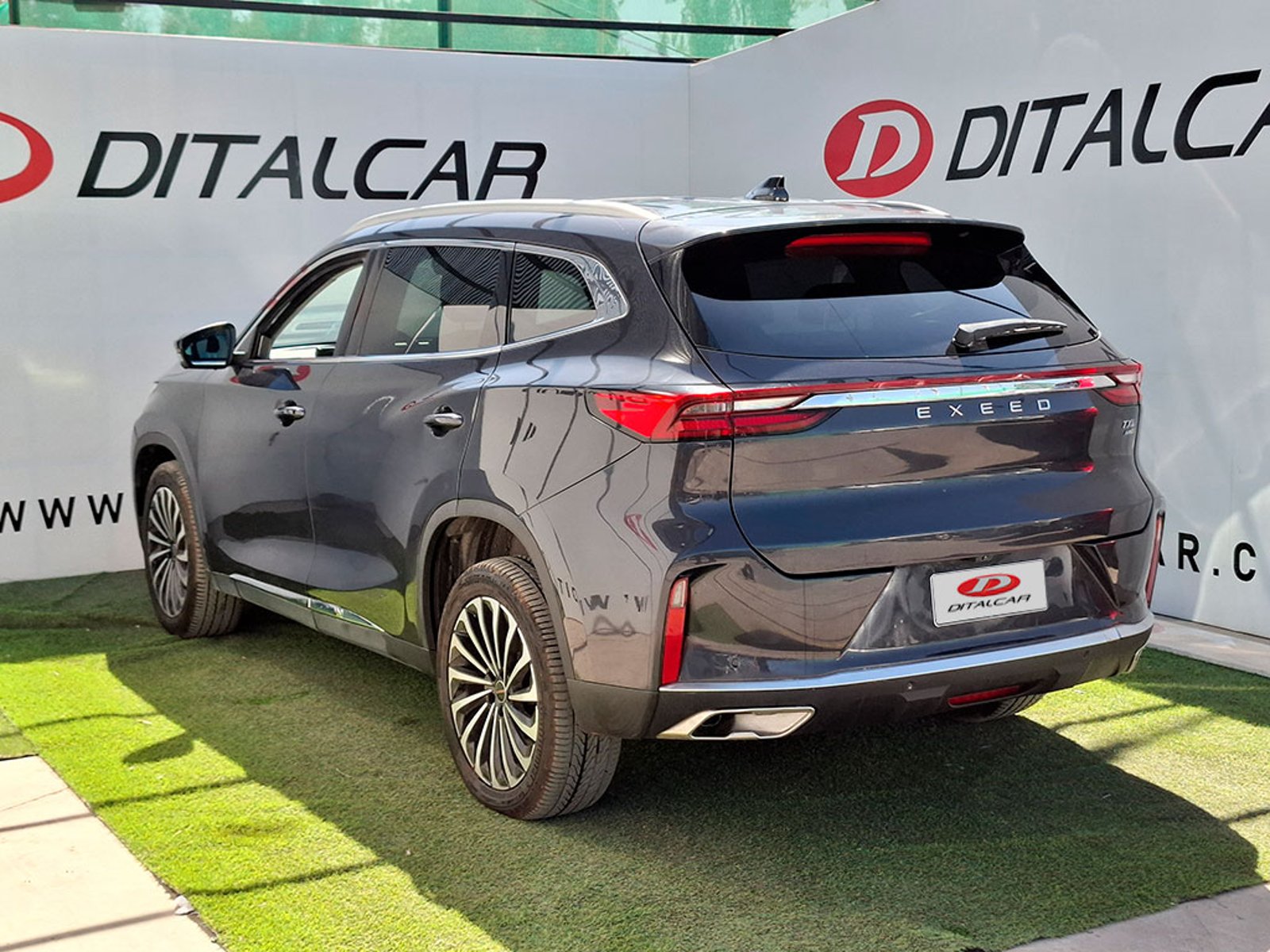 Exeed TXL 2.0T DCT UNLIMITED AWD 2022 - Foto 4 de 20