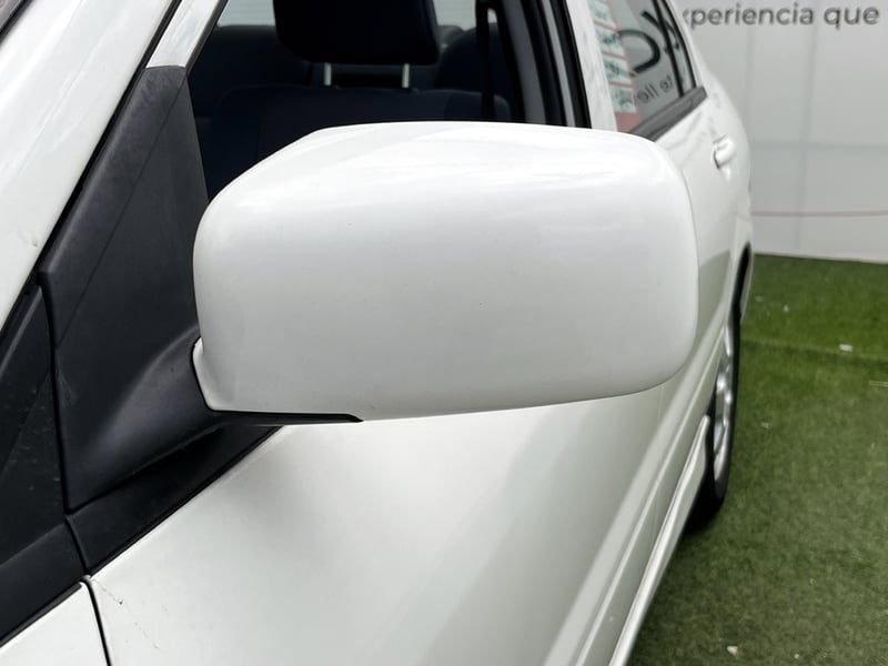 Mitsubishi LANCER 1.6 GLX 2010 - Imagen 11 de 20