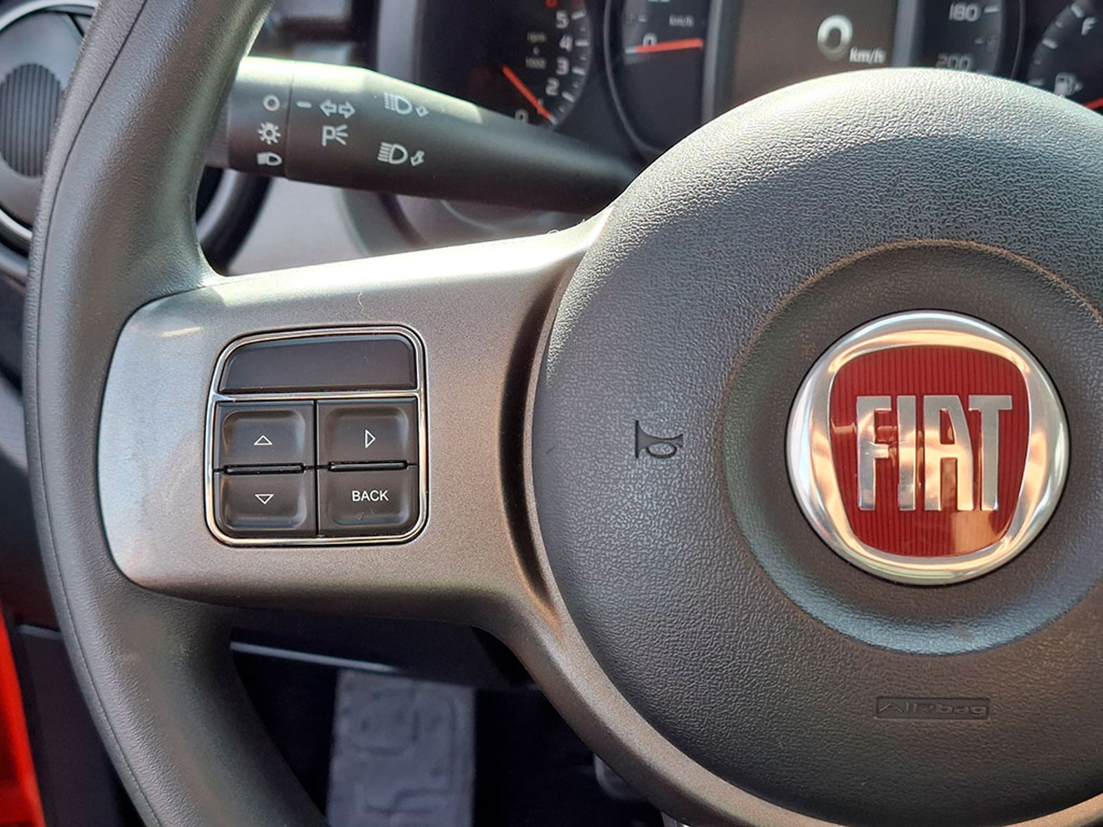 FIAT UNO WAY EVO 1.4 2020 - Foto 5 de 20