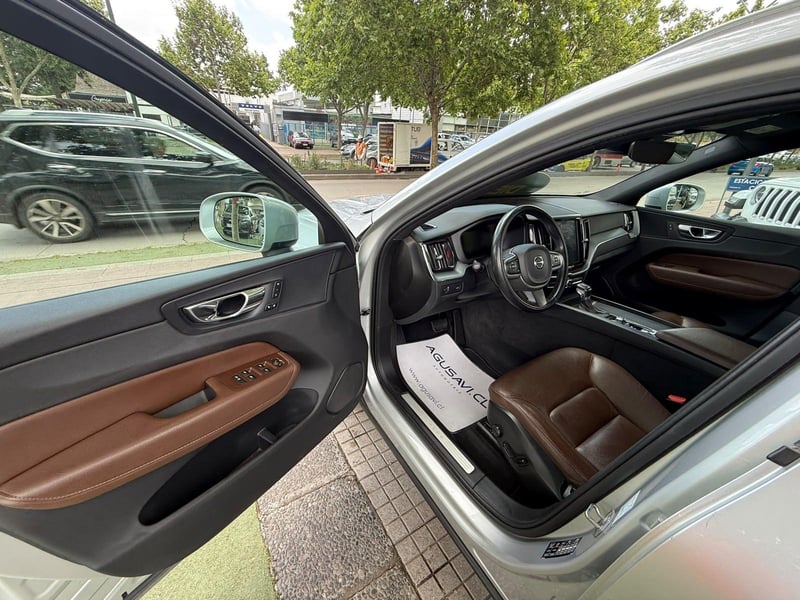 Volvo XC60 2021 - Imagen 7 de 20