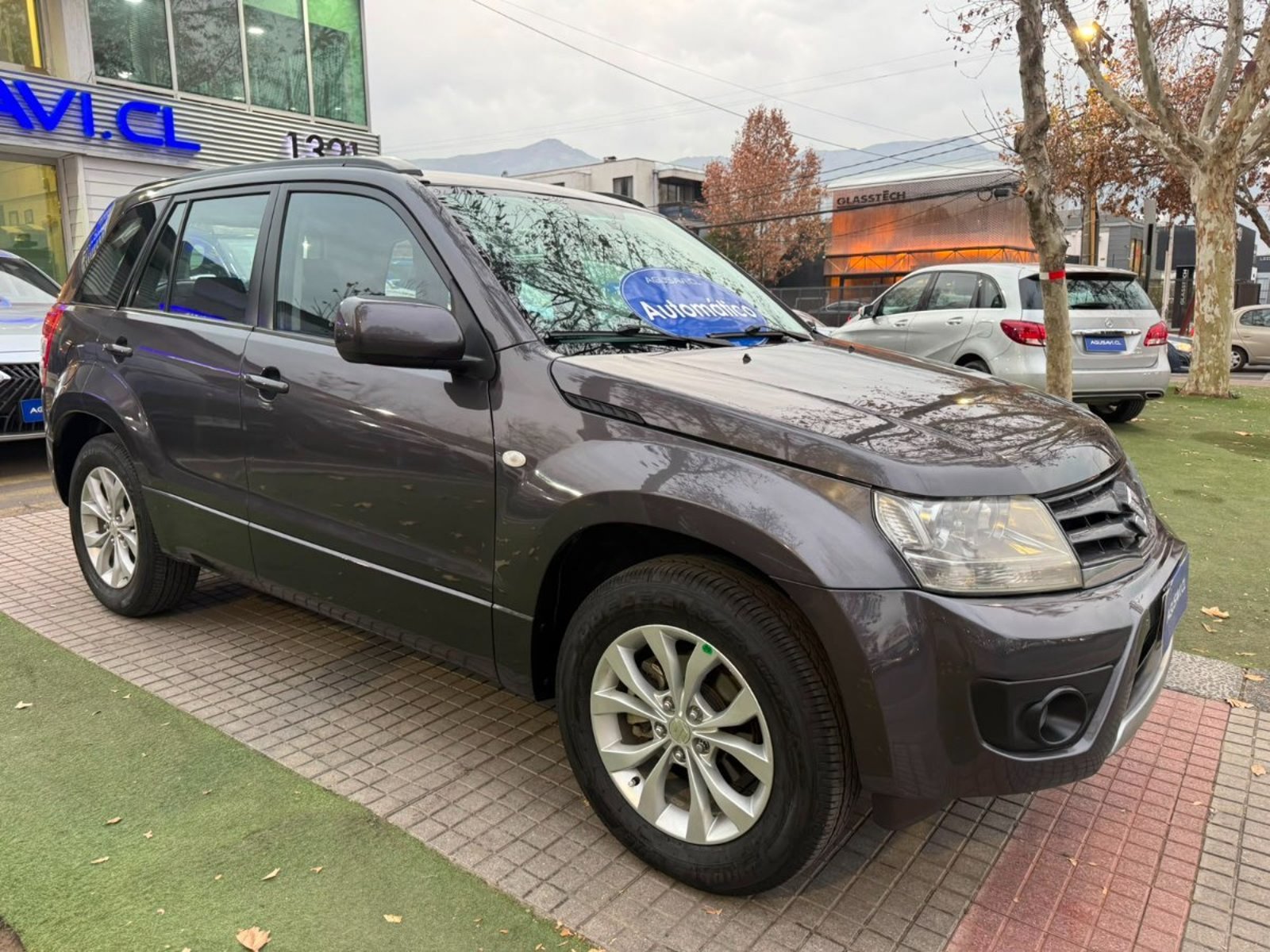 Suzuki GRAND NOMADE GLX SPORT 2.4 AT 4x2 2018 - Foto 3 de 10