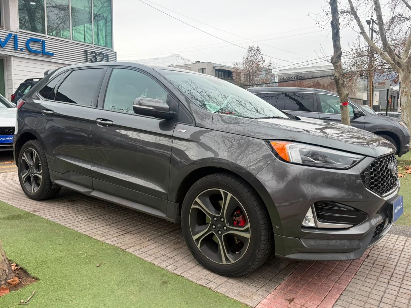 Ford EDGE 2.7 ST ECOBOOST AWD V6 AT 5P. 2019 - Foto 3 de 10