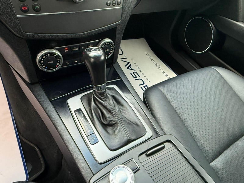 Mercedes-Benz C180 2011 - Imagen 16 de 18