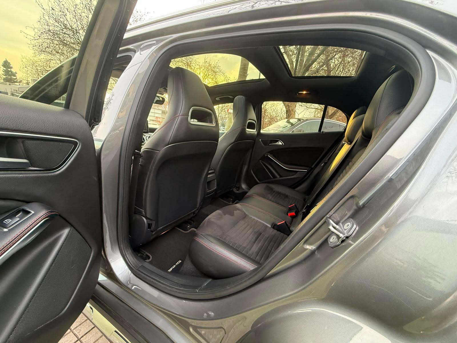 Mercedes-Benz GLA 250 2019 - Imagen 10 de 19