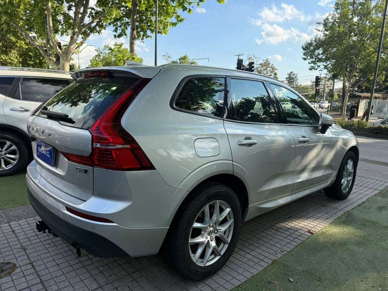 Volvo XC60 2021 - Imagen 3 de 20