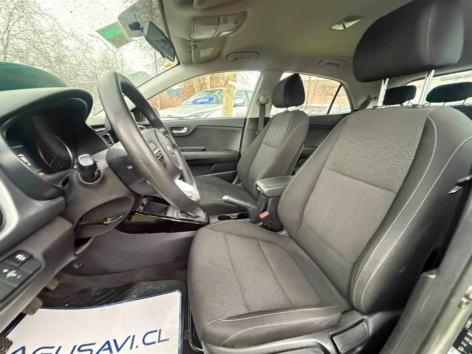Kia RÍO 5 EX 1.4L 6MT FULL 2022 - Imagen 8 de 10