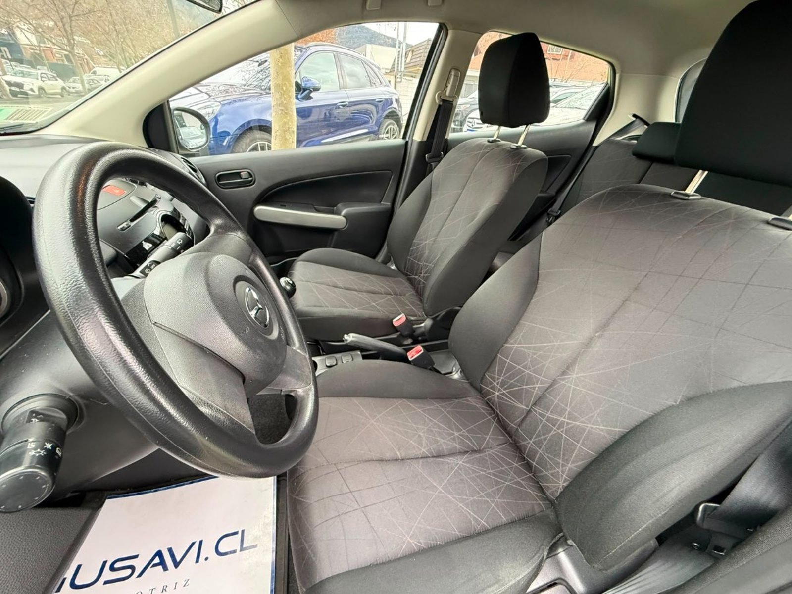 Mazda 2 V 1.5 SPORT MT 2015 - Imagen 9 de 10