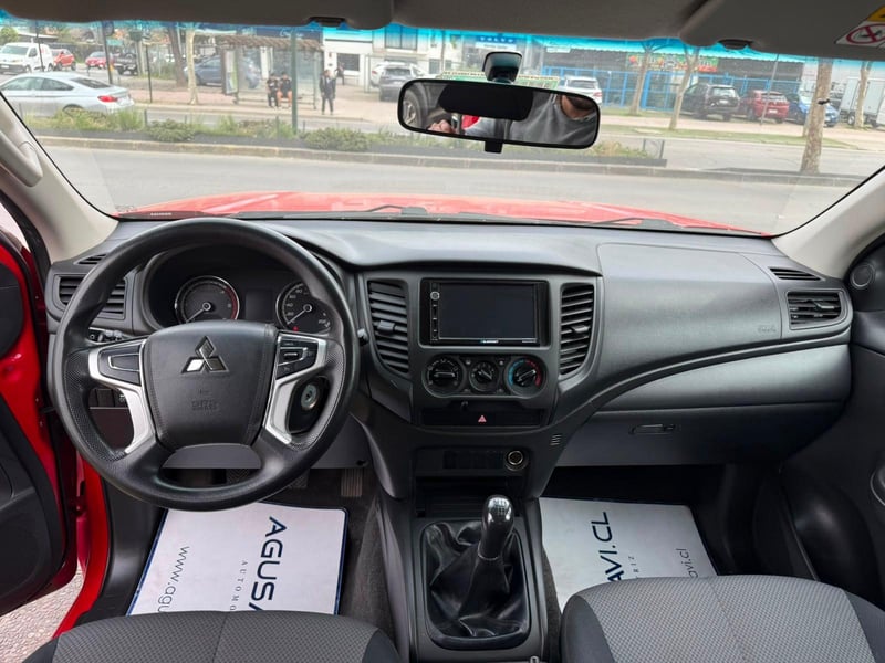 Mitsubishi L 200 2022 - Imagen 10 de 17