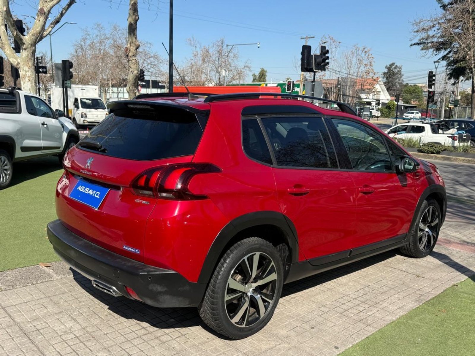 Peugeot 2008 1.2 GT-LINE 4X2 110HP AT 5P. 2018 - Foto 4 de 10