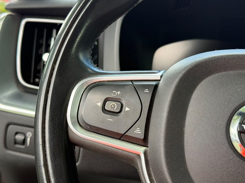 Volvo XC60 2021 - Imagen 12 de 20