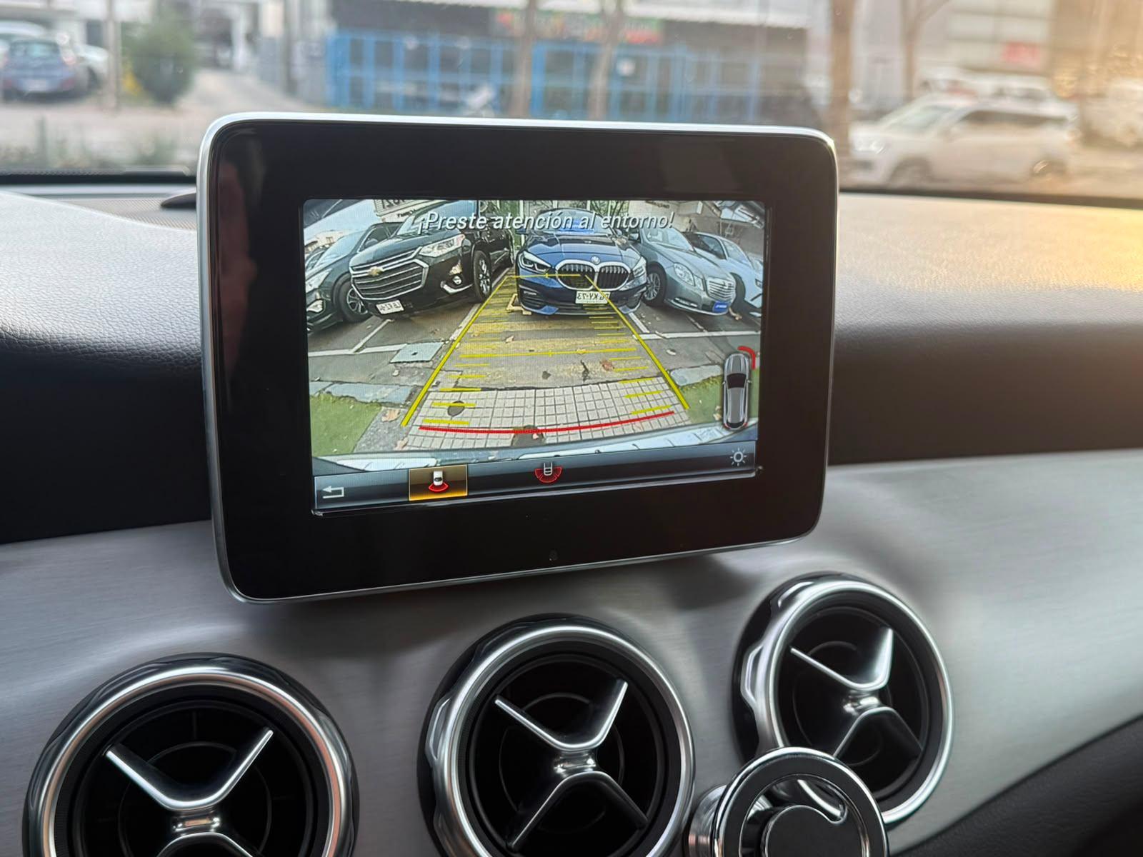 Mercedes-Benz GLA 250 2019 - Imagen 18 de 19