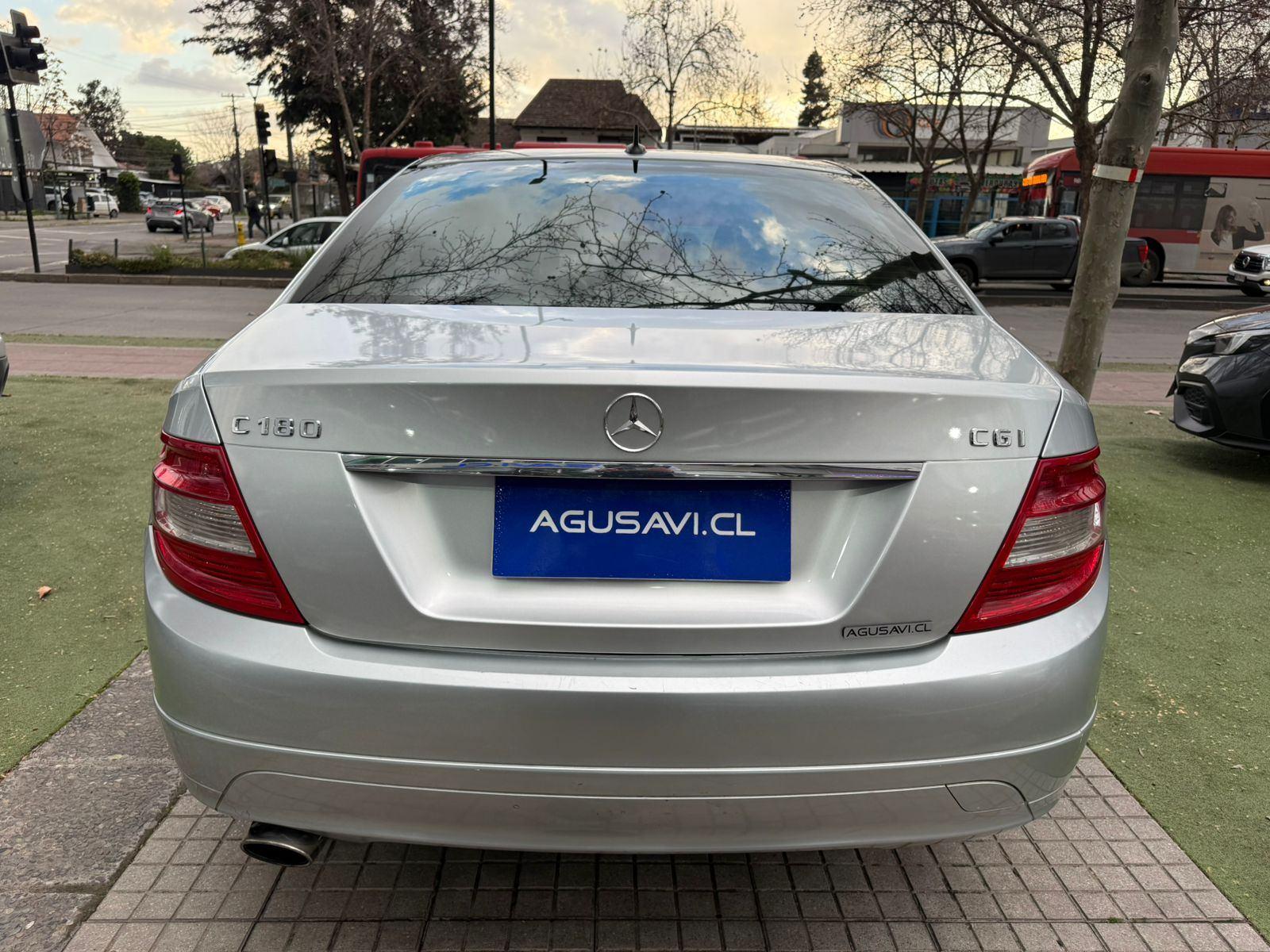 Mercedes-Benz C180 2011 - Foto 4 de 18