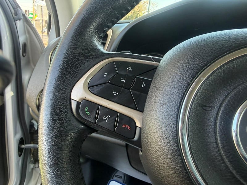 Jeep RENEGADE 2018 - Imagen 13 de 20