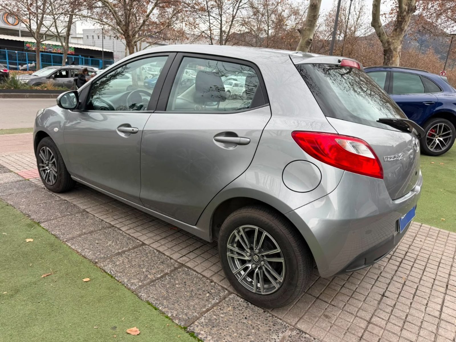 Mazda 2 V 1.5 SPORT MT 2015 - Foto 4 de 10