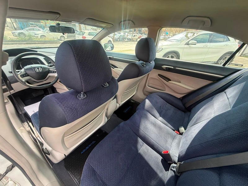 Honda CIVIC 2008 - Imagen 9 de 18