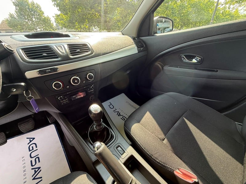 Renault MEGANE 2014 - Imagen 13 de 15