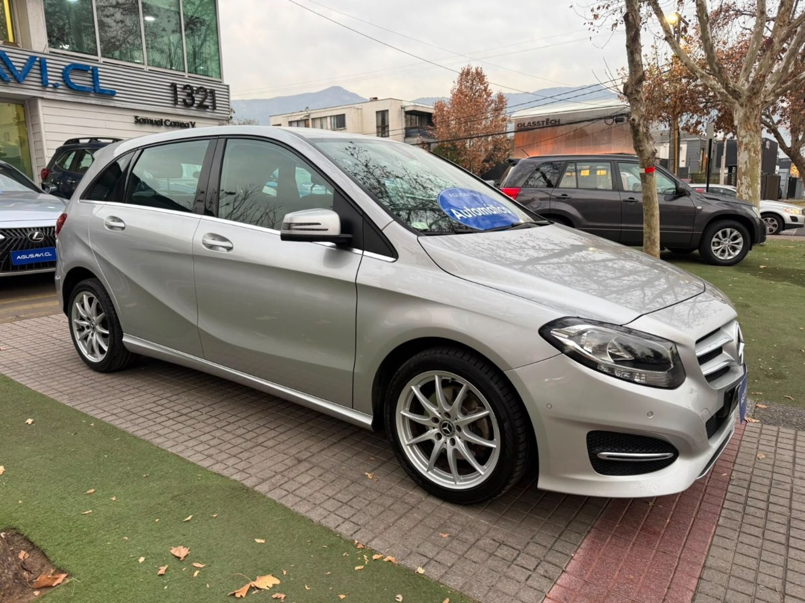 Mercedes-Benz B200 HB 1.6 AUT 2020 - Foto 3 de 10
