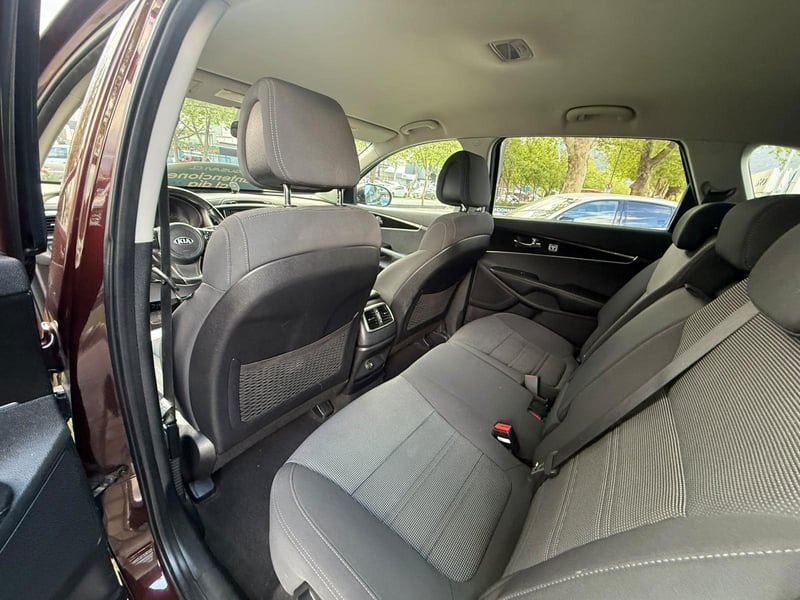 Kia SORENTO 2015 - Imagen 16 de 20