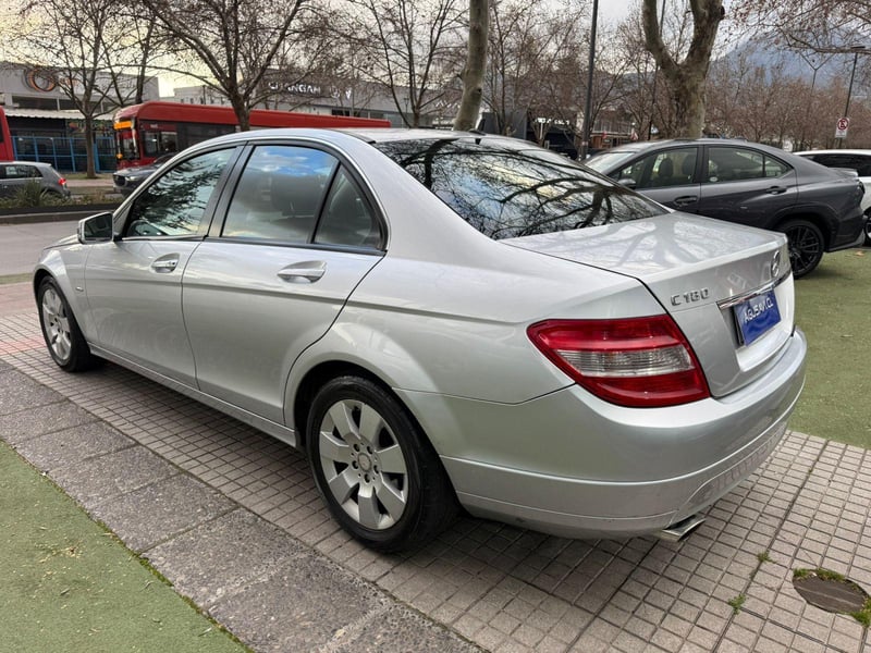 Mercedes-Benz C180 2011 - Imagen 5 de 18