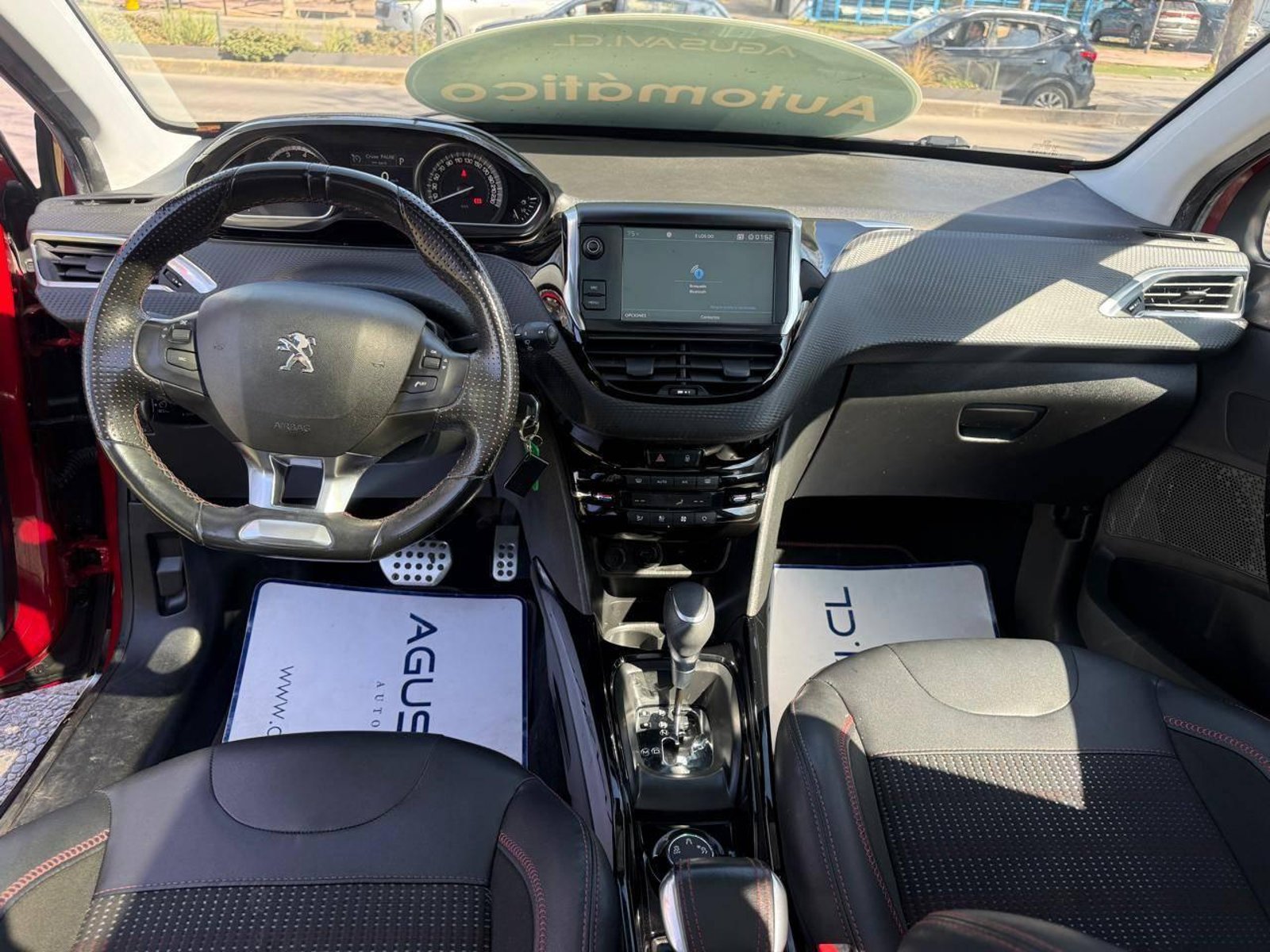 Peugeot 2008 2018 - Imagen 8 de 20
