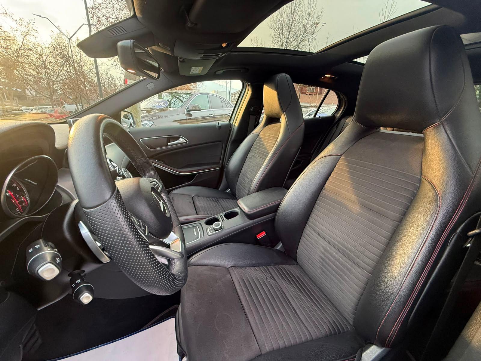 Mercedes-Benz GLA 250 2019 - Imagen 12 de 19