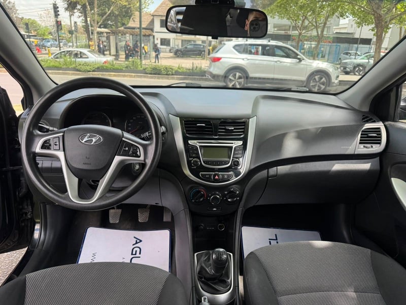 Hyundai ACCENT 2013 - Imagen 10 de 16