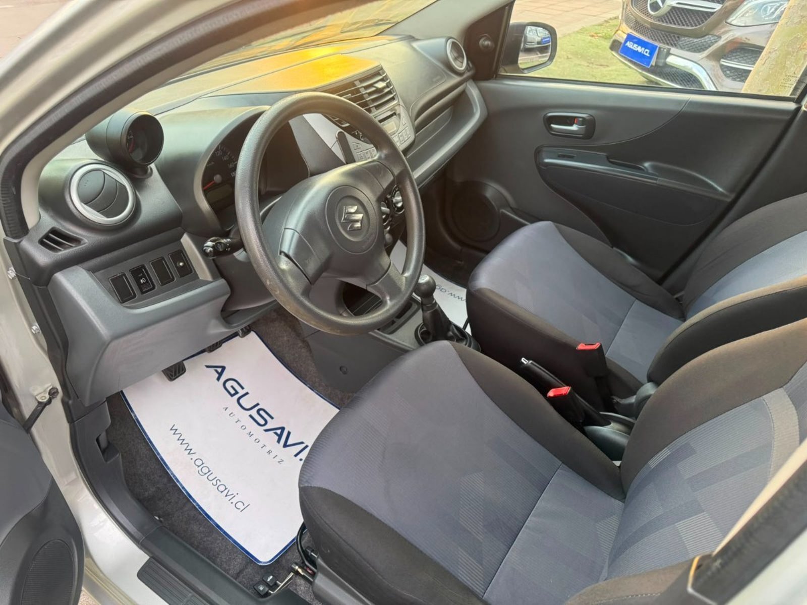 Suzuki CELERIO 1.0 GA 4X2 AC MT 5P. 2014 - Imagen 8 de 10