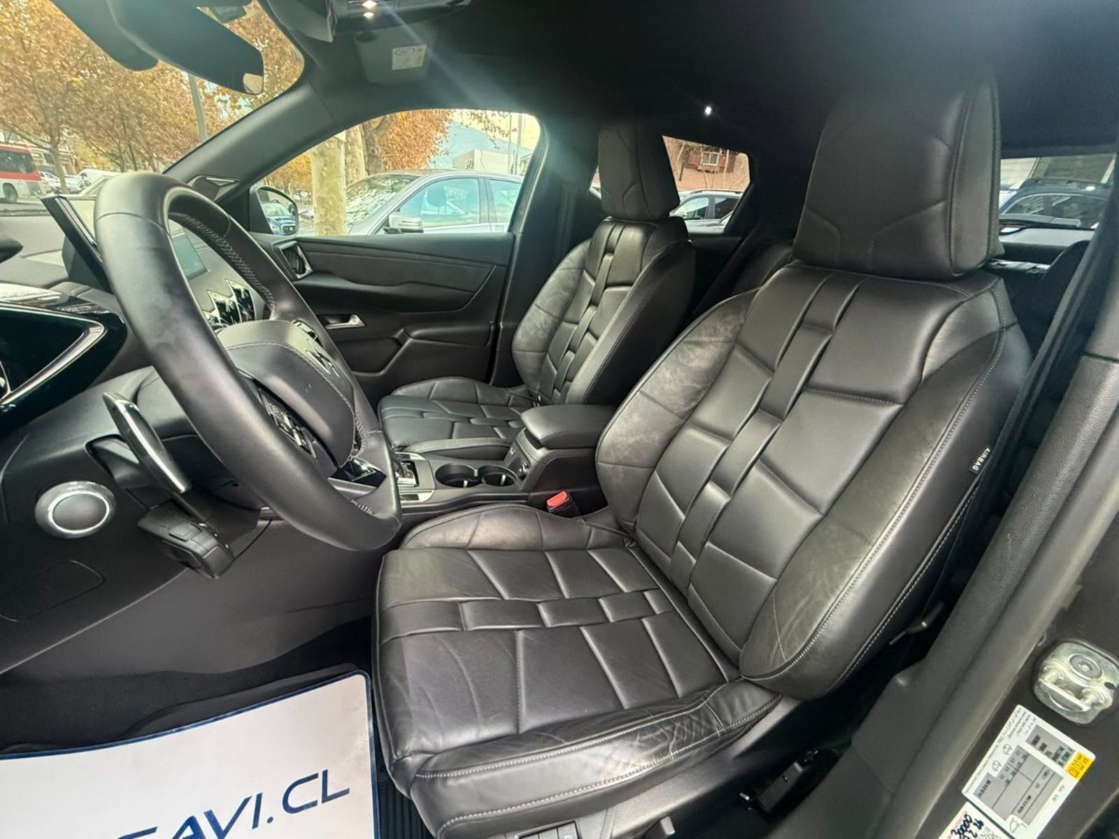 DS Automobiles DS 3 1.2 CROSSBACK LOUVRE 155 4X2 AT 5P 2023 - Imagen 9 de 10