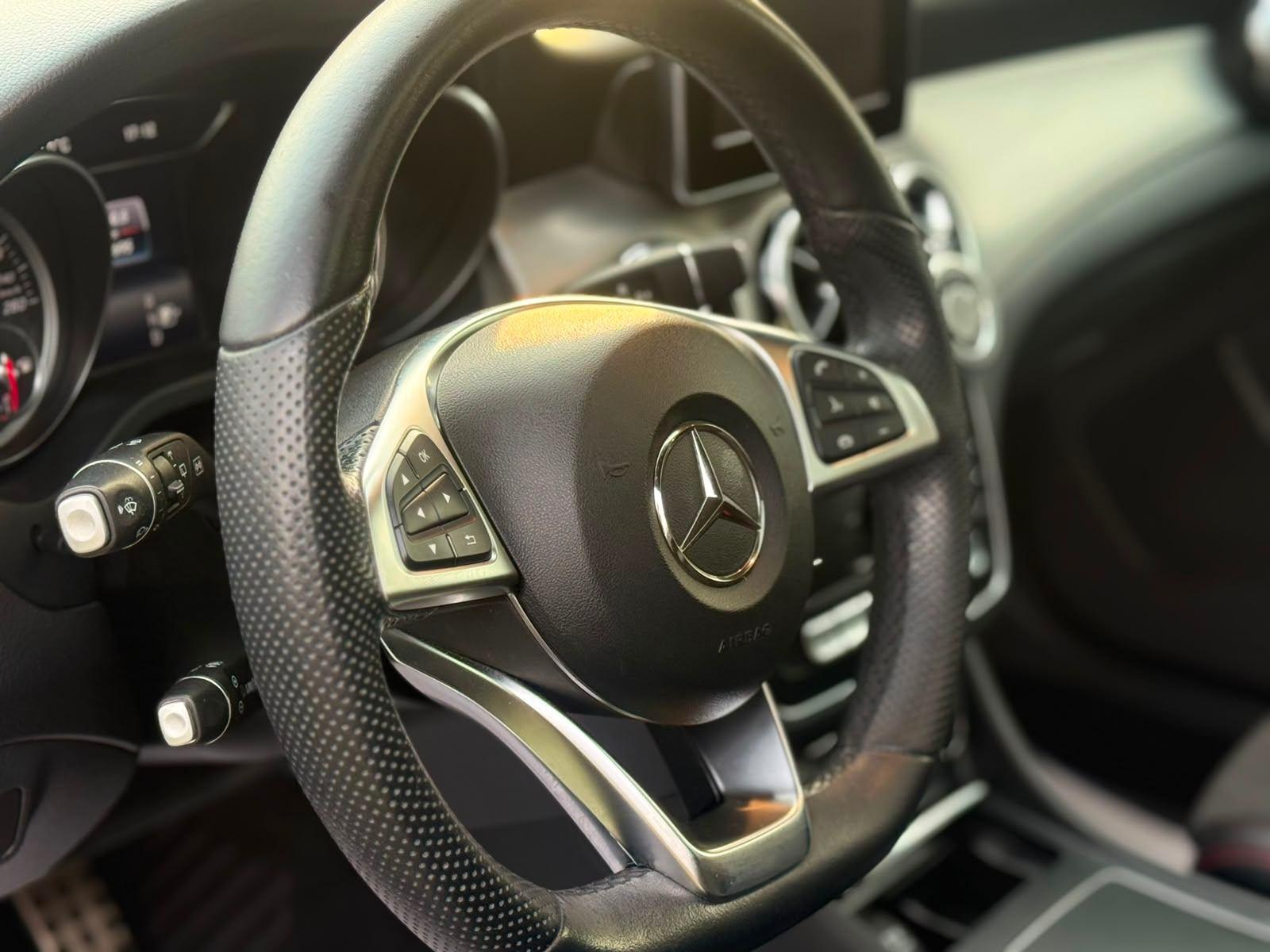 Mercedes-Benz GLA 250 2019 - Imagen 9 de 19
