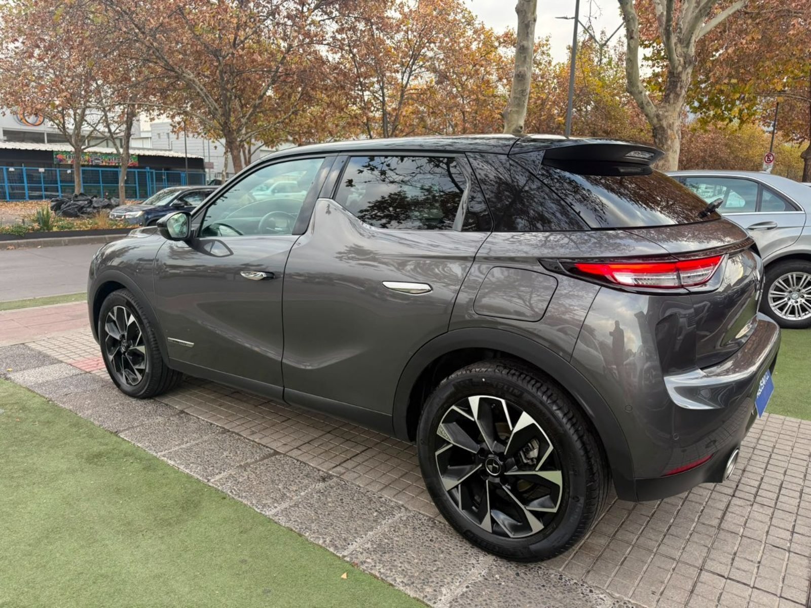 DS Automobiles DS 3 1.2 CROSSBACK LOUVRE 155 4X2 AT 5P 2023 - Foto 5 de 10