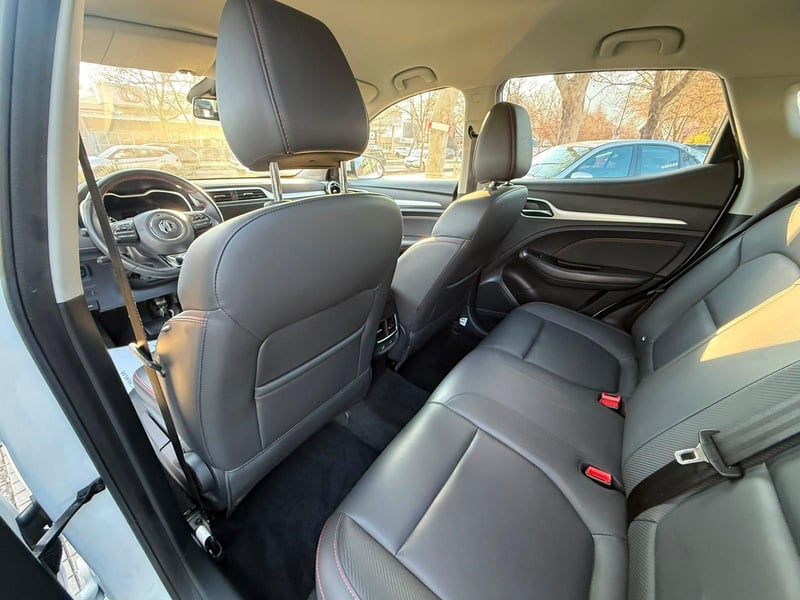 MG ZX 2023 - Imagen 9 de 20