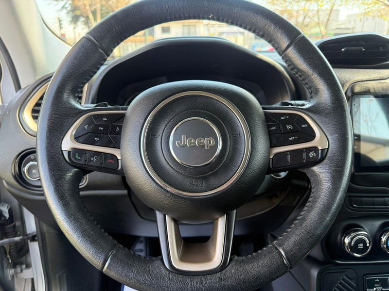 Jeep RENEGADE 2018 - Imagen 12 de 20