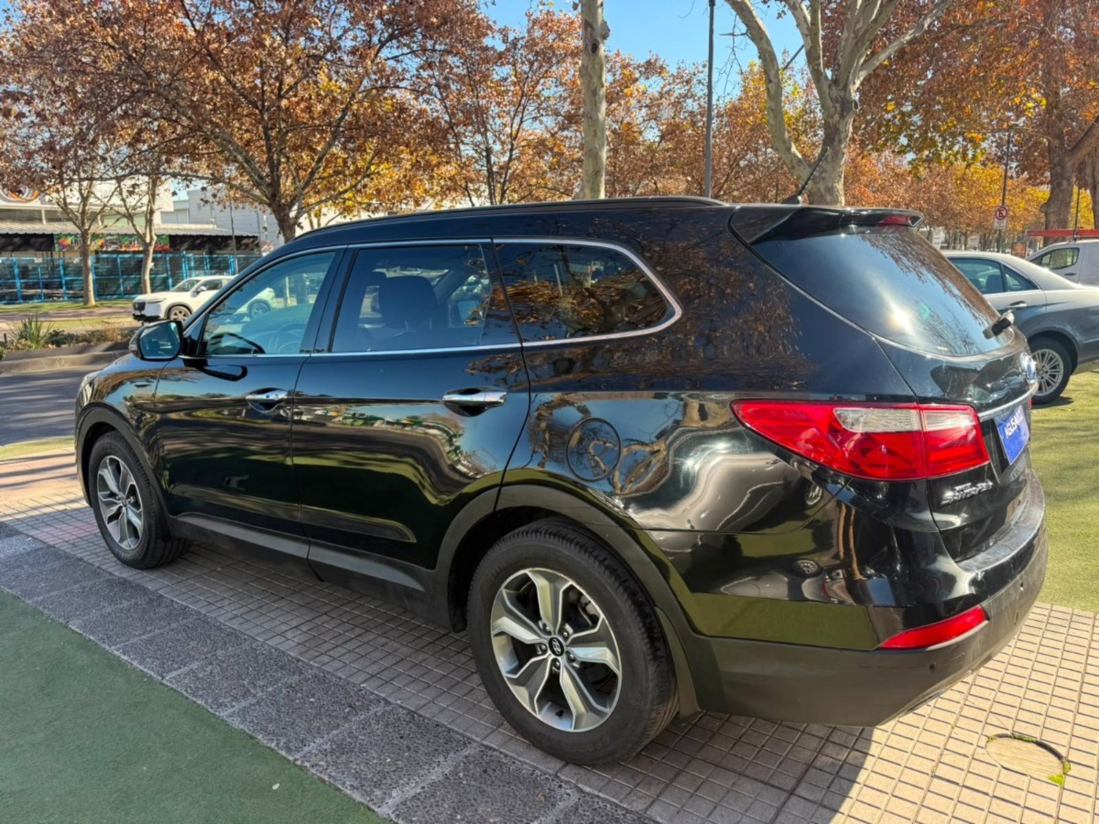 Hyundai GRAND SANTA FE 3.3 GLS 4WD AT 5P. 2014 - Imagen 6 de 10