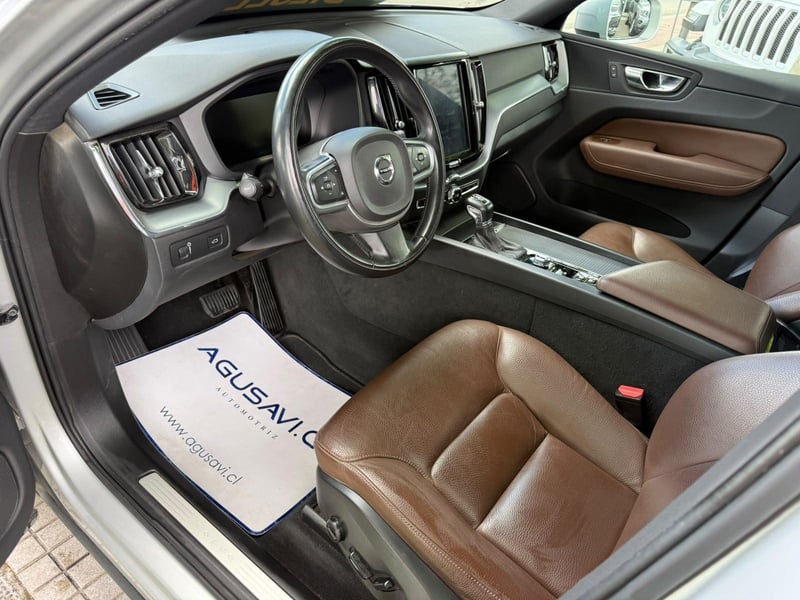 Volvo XC60 2021 - Imagen 8 de 20