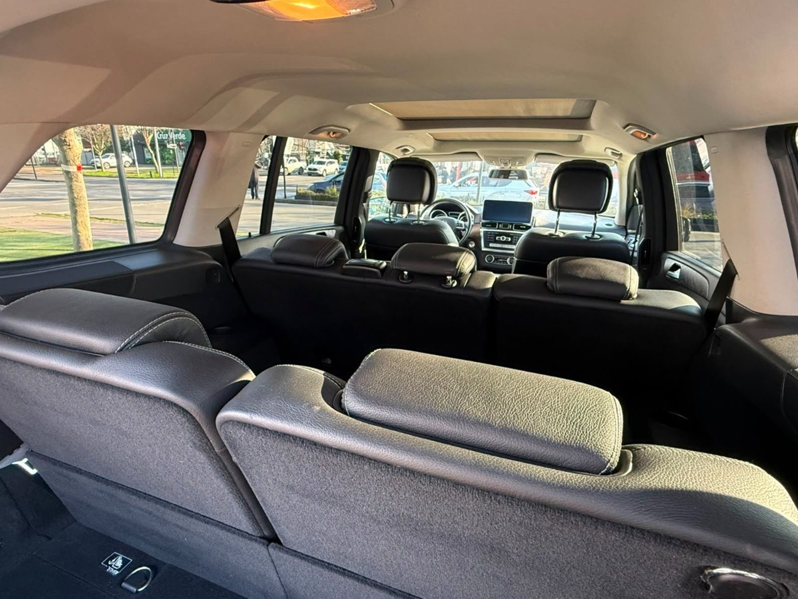 Mercedes-Benz GL 500 4.7 BLUE EFFICIENCY 4MATIC 4X4 AT 5P. 2015 - Imagen 9 de 10