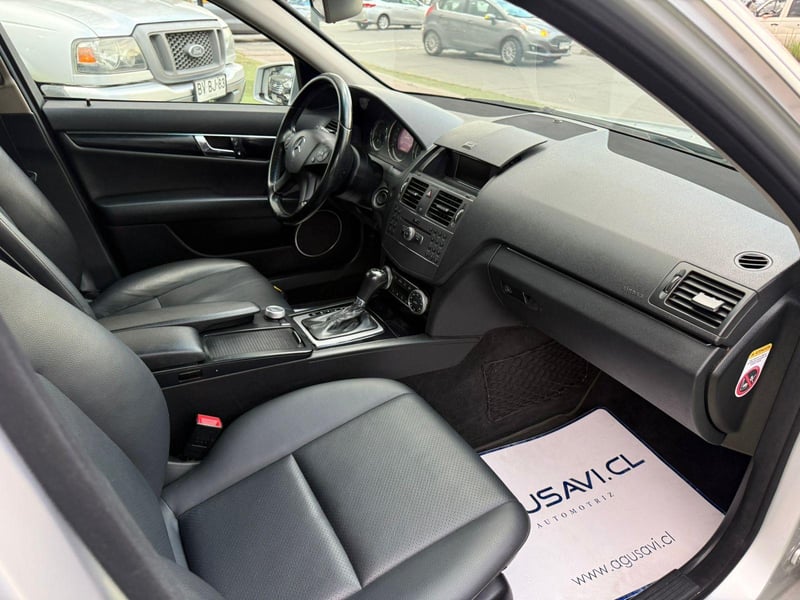 Mercedes-Benz C180 2011 - Imagen 17 de 18