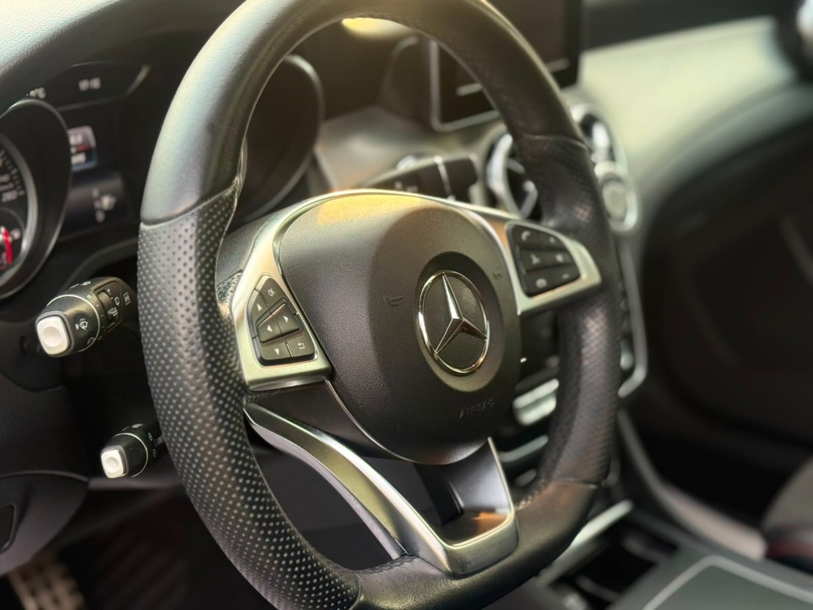 Mercedes-Benz GLA 250 2.0 4MATIC 4X4 AT 5P. 2019 - Imagen 9 de 10