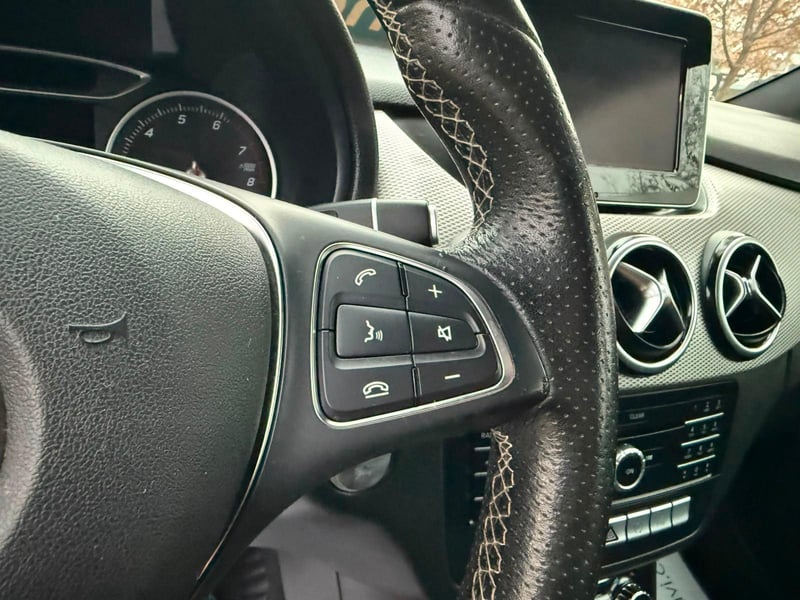 Mercedes-Benz B 200 HB 1.6 2020 - Imagen 13 de 20