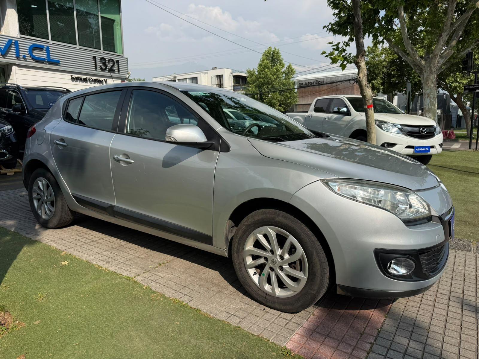 Renault MEGANE 2014 - Foto 2 de 15