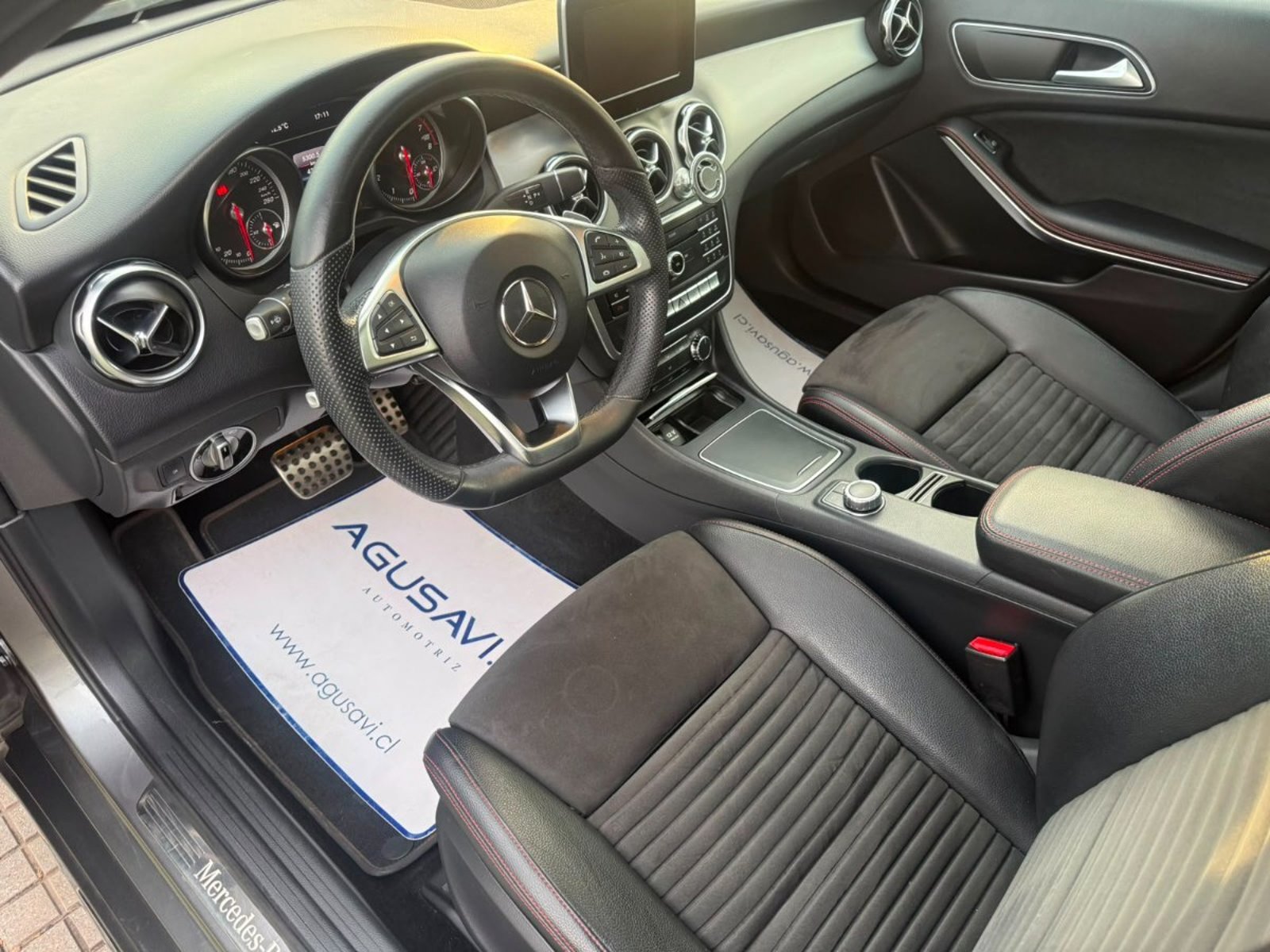 Mercedes-Benz GLA 250 2.0 4MATIC 4X4 AT 5P. 2019 - Imagen 8 de 10