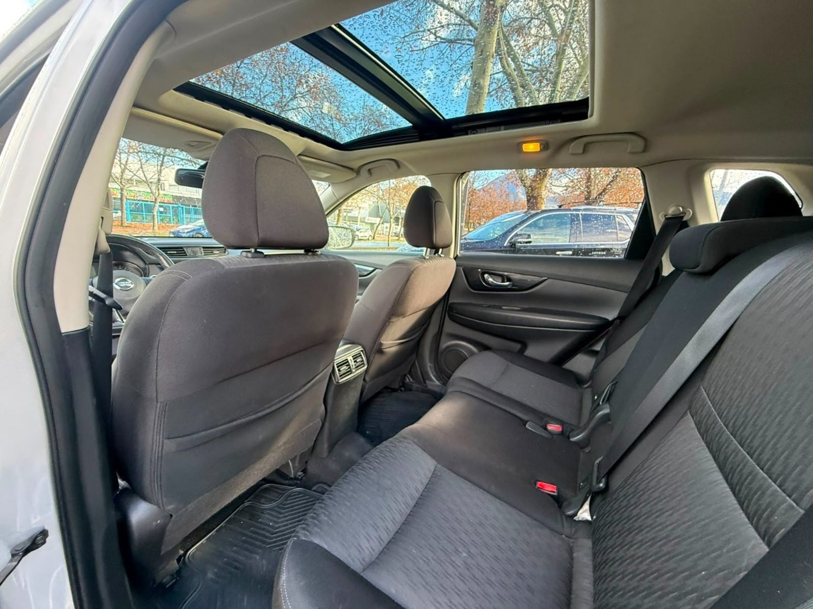 Nissan X-TRAIL ADVANCE 2.5 AUT 7A 4x2 2018 - Imagen 7 de 10