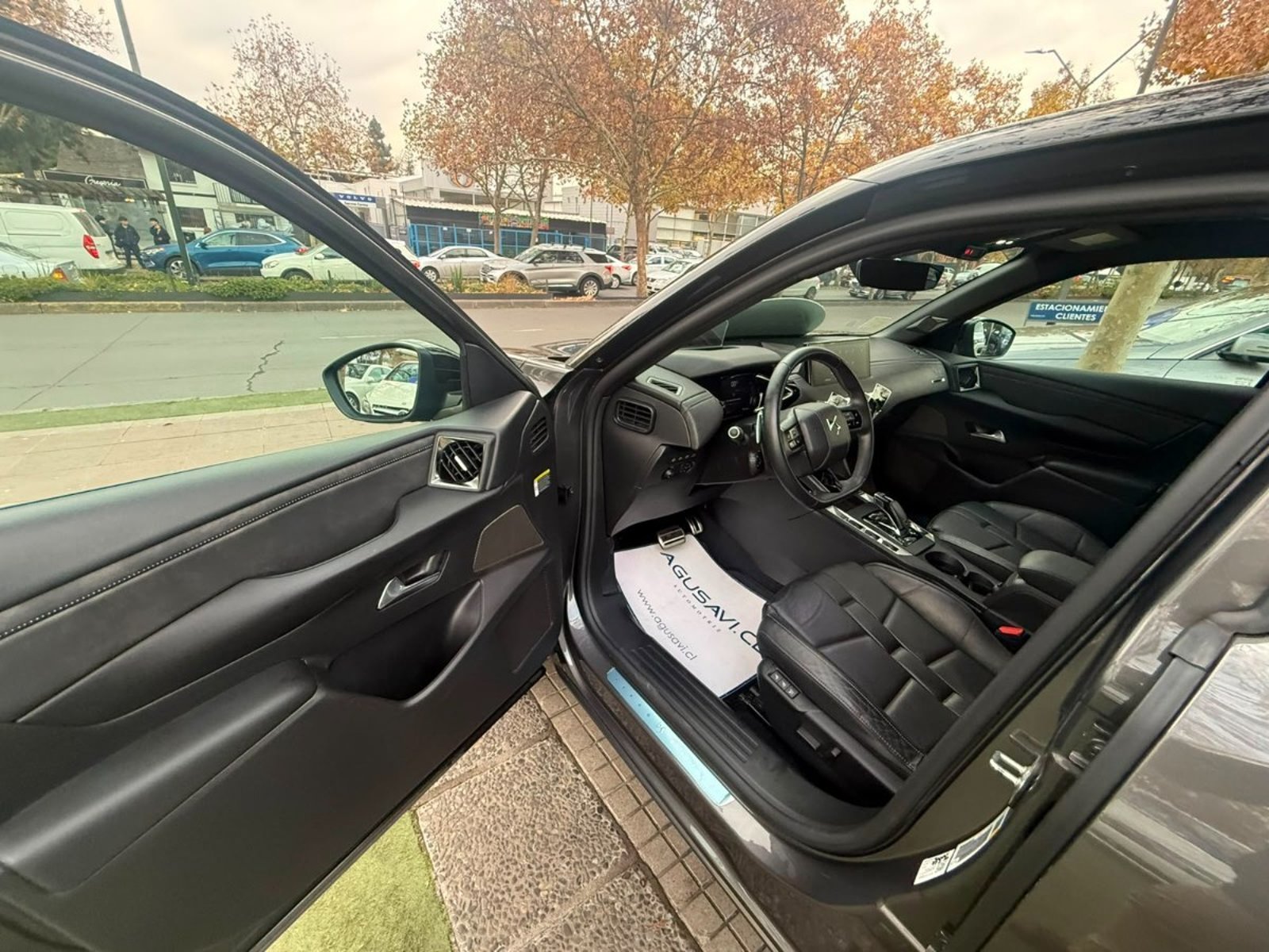 DS Automobiles DS 3 1.2 CROSSBACK LOUVRE 155 4X2 AT 5P 2023 - Imagen 8 de 10