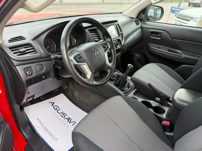 Mitsubishi L 200 2022 - Imagen 7 de 17