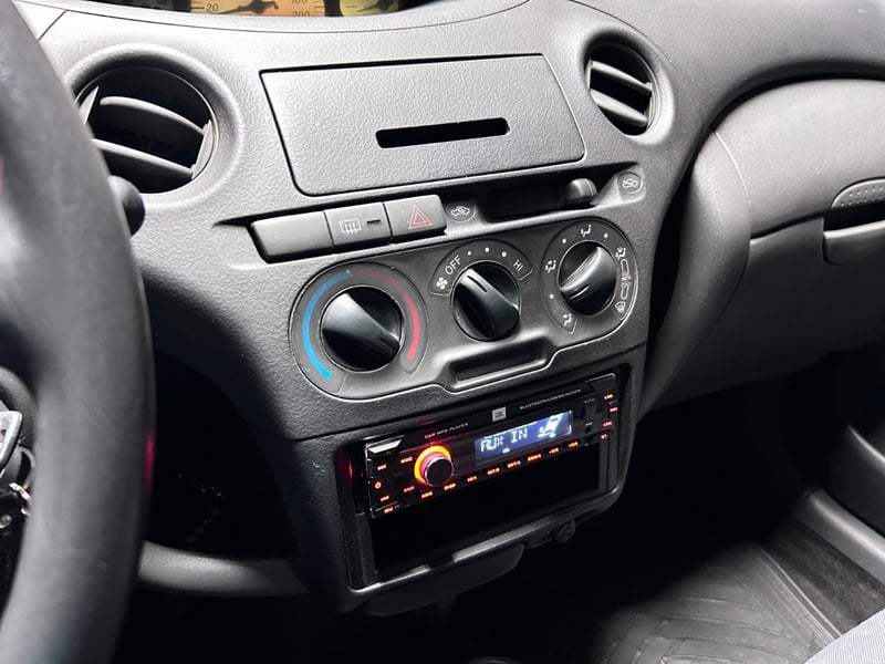 Toyota YARIS YARIS SPORT XLI 1.3 2006 - Imagen 7 de 10