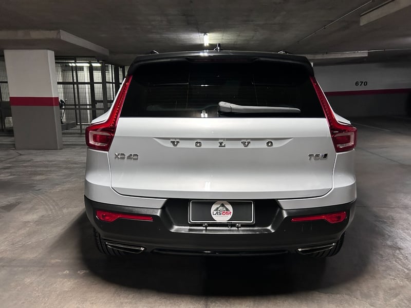 Volvo XC40 T5 AWD R-DESIGN 2019 - Imagen 5 de 10